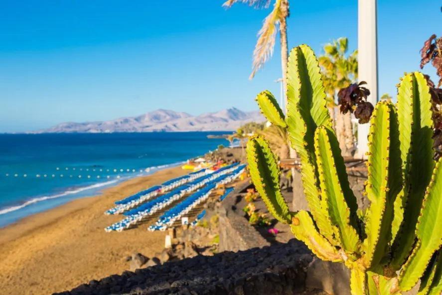 Isadora * Playa Blanca (Lanzarote)